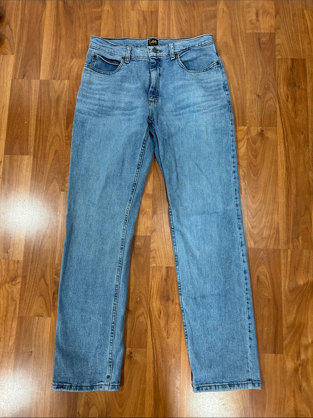 Lee Men's Straight Leg Jeans in Light Blue Denim